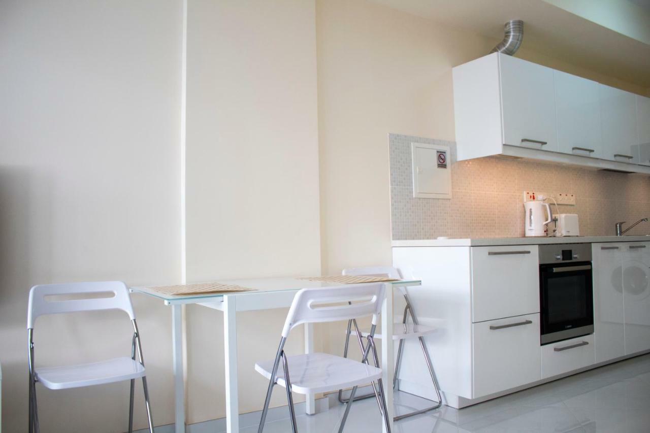 Galatex Beach Apartment Limasol Dış mekan fotoğraf