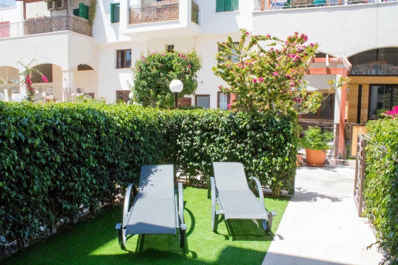 Galatex Beach Apartment Limasol Dış mekan fotoğraf
