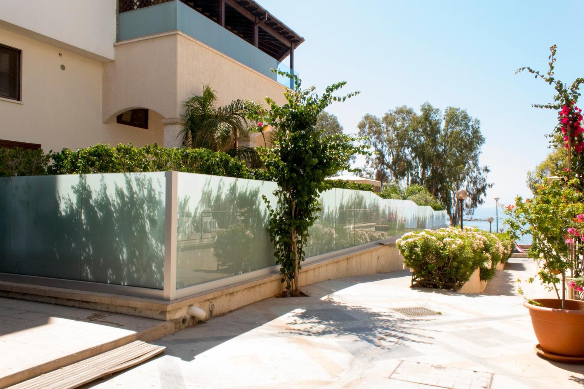 Galatex Beach Apartment Limasol Dış mekan fotoğraf