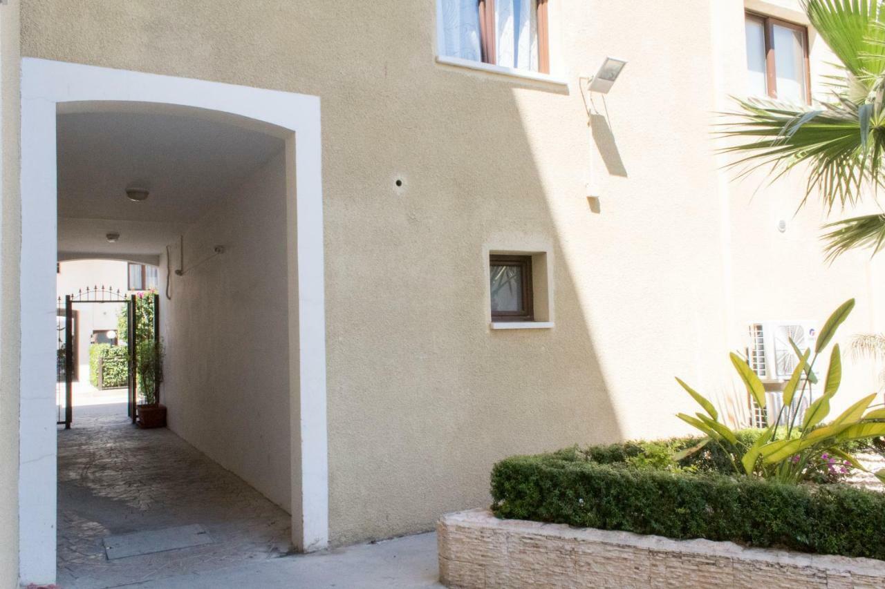 Galatex Beach Apartment Limasol Dış mekan fotoğraf